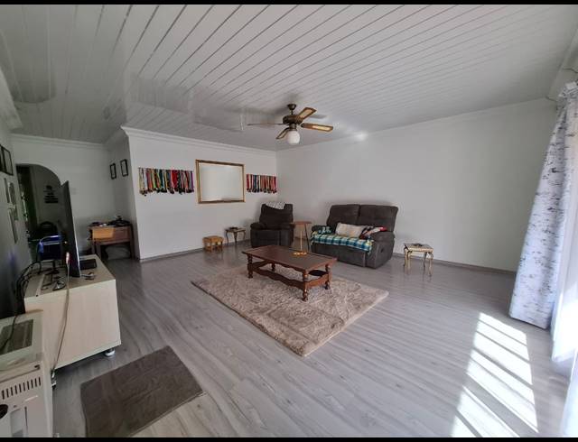 4 BEDROOM HOUSE FOR SALE IN VANDERBIJLPARK SE 7